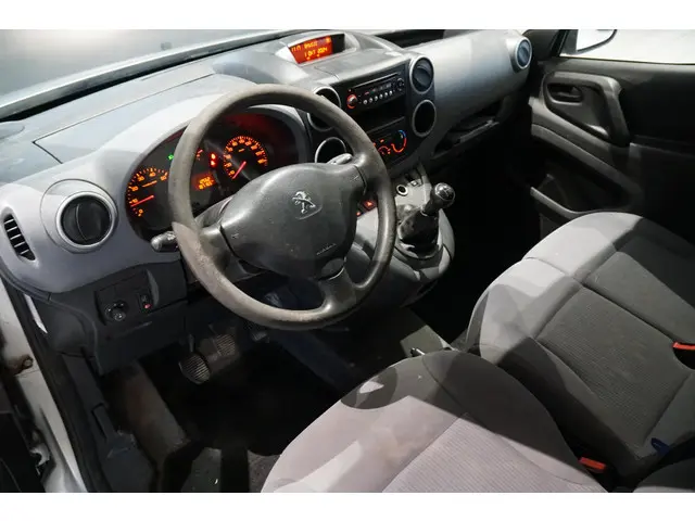 Peugeot Partner 120 1.6 e-HDI L1 XT Profit + 2014 Diesel 3