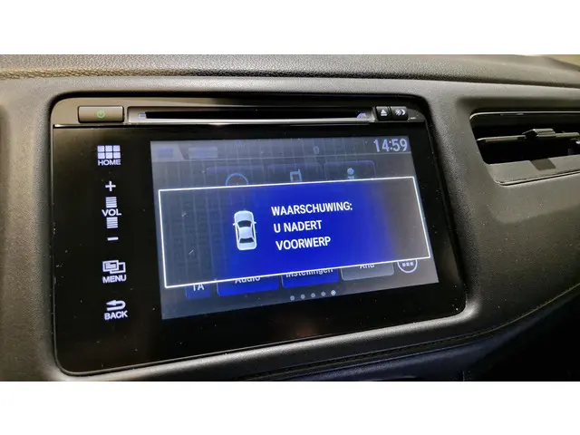 Honda HR-V 1.5 i-VTEC Executive 2017 Benzine 28
