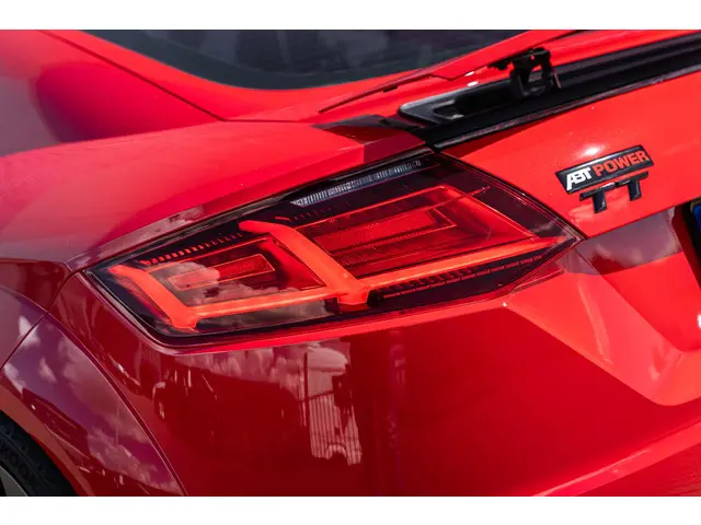 Audi TT 2.0 TFSI 2015 Benzine 12
