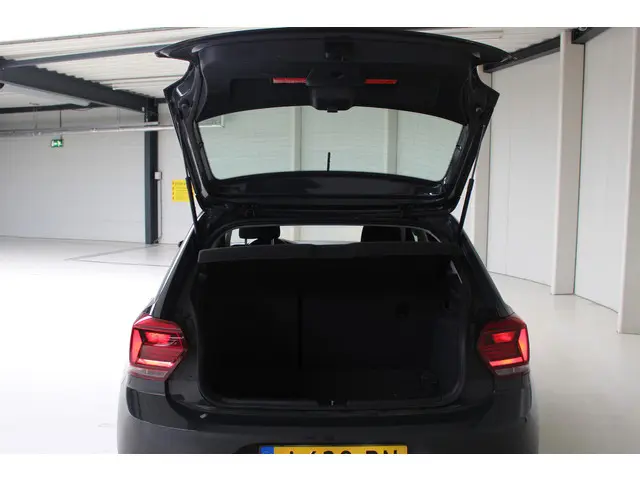 Volkswagen Polo 1.0 MPI Comfortline 2020 Benzine 8