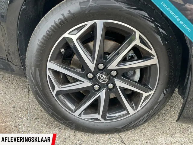 Toyota Yaris 1.5 Hybrid Style 2021 Hybride Benzine 31