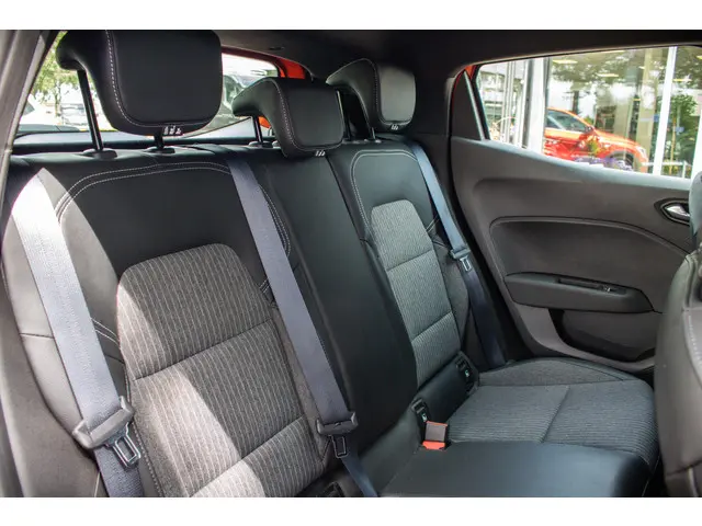 Renault Clio TCe 90 Intens 2021 Benzine 2