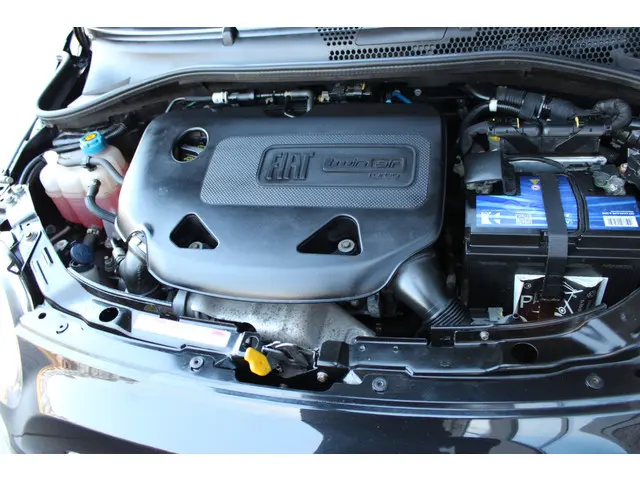 Fiat 500 0.9 TwinAir Turbo 500S 2015 Benzine 32