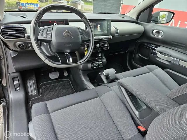 Citroën C4 Cactus 1.2 PureTech Shine 2017 Benzine 12