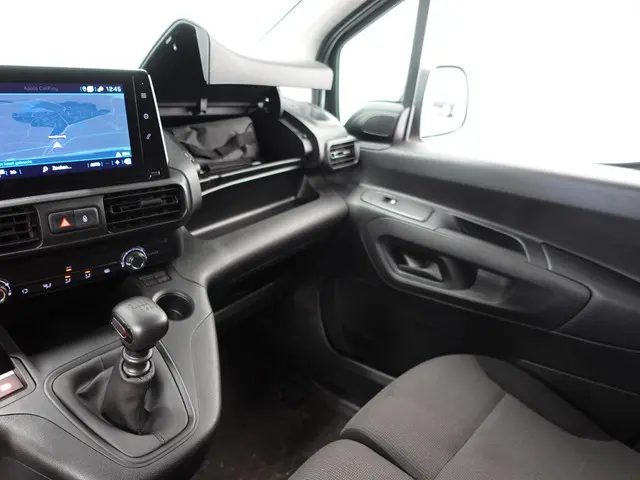 Peugeot Partner 100pk L1 2023 Diesel 25