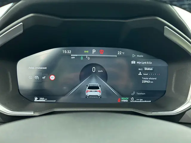 Lynk & Co 01 1.5 261pk PHEV 2023 Hybride Benzine 9