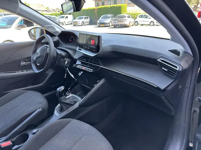 Peugeot 208 1.2 Style 2025 Benzine 30