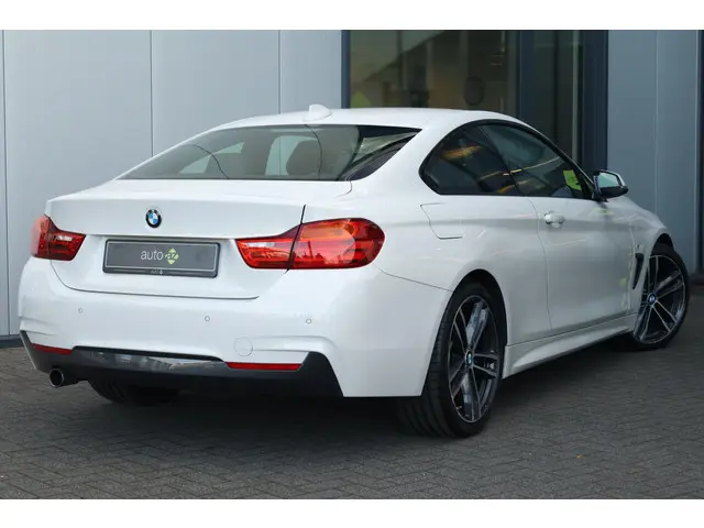 BMW 4 Serie Coupé 420i M Sport 2016 Benzine 2