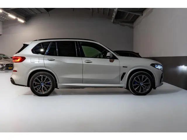 BMW X5 XDrive45e High Executive 2021 Hybride Benzine 9