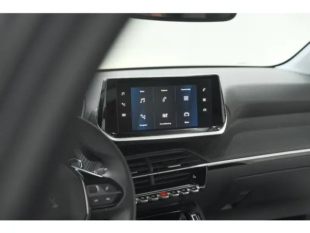 Peugeot 208 PureTech 100 Allure Pack 2023 Benzine 44