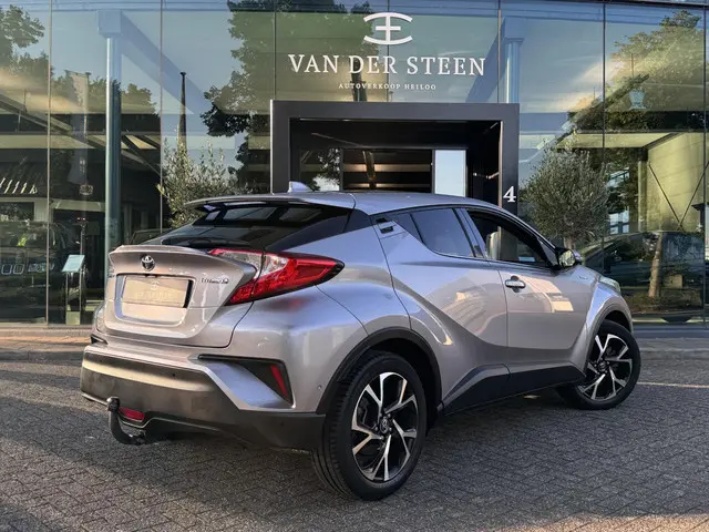 Toyota C-HR 1.8 Hybrid Style 2019 Hybride Benzine 2