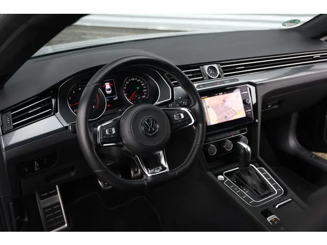 Volkswagen Arteon 2.0 TSI 190PK R-Line 2020 Benzine 18