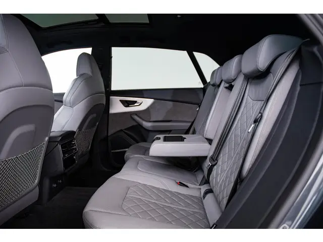 Audi Q8 55 TFSI quattro Pro Line Plus 2020 Benzine 19