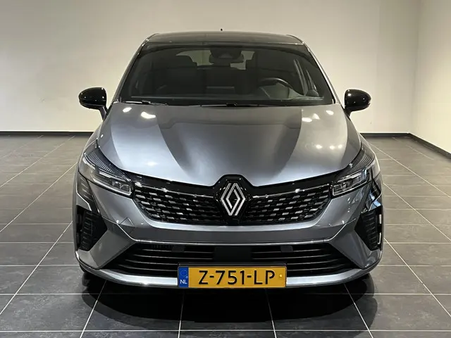 Renault Clio 1.0 TCe 90 GPF techno 2024 Benzine 16