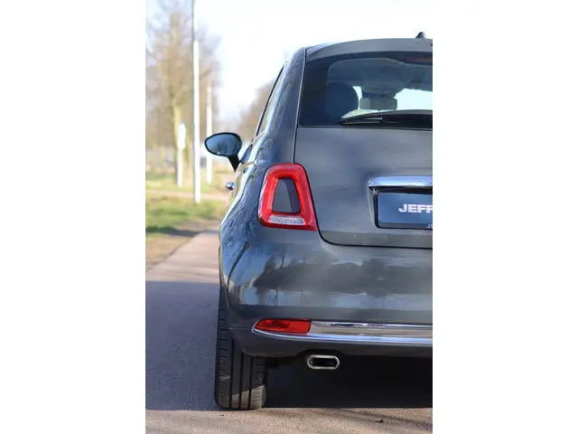 Fiat 500 1.0 Hybrid Rockstar 2021 Benzine 10