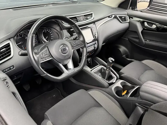 Nissan QASHQAI 1.3 DIG-T DESIGN EDITION 2021 Benzine 4