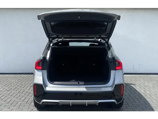BMW X1 xDrive25e 2025 Hybride Benzine 27
