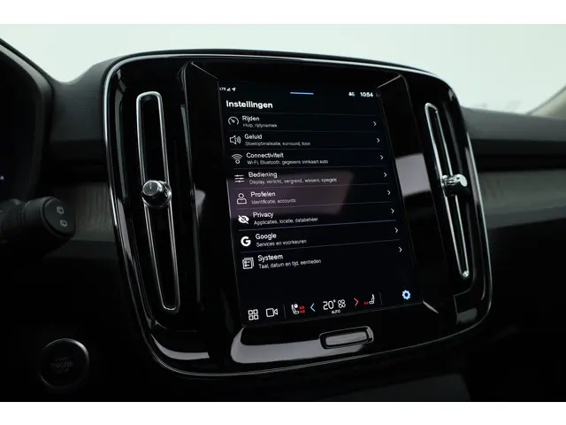 Volvo XC40 2.0 B3 Ultra Dark 2025 Hybride Benzine 24