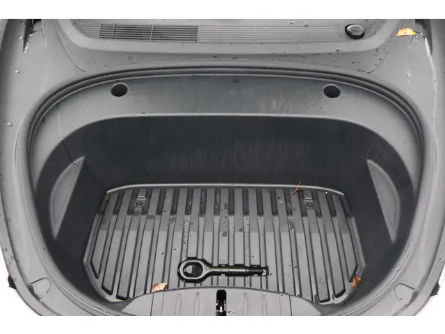 Tesla Model 3 Long Range AWD 75 kWh 2021 Elektrisch 23