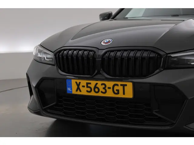 BMW 3 Serie Touring 330e M Sport 2022 Hybride Benzine 31
