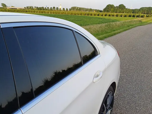 Mercedes-Benz E-Klasse 200 Premium 2017 Benzine 15