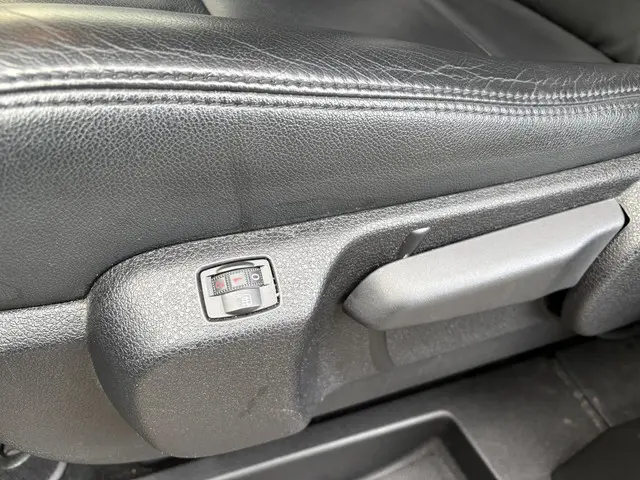 Peugeot e-Traveller Long 75 kWh 2023 Elektrisch 11