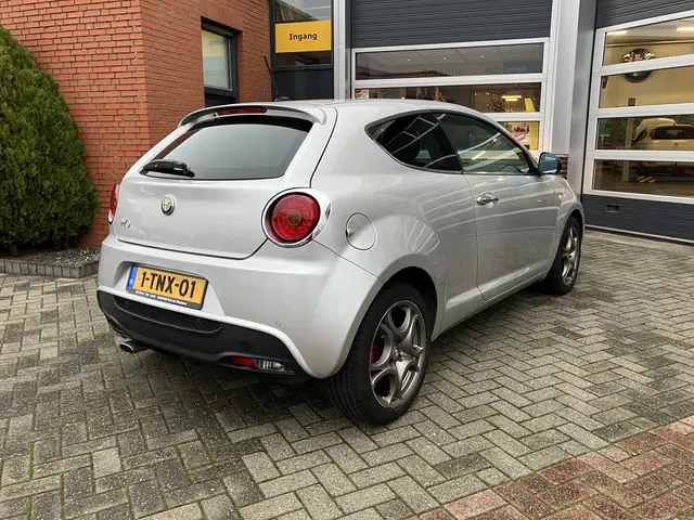 Alfa Romeo MiTo 0.9 TwinAir Esclusivo 2014 Benzine 8