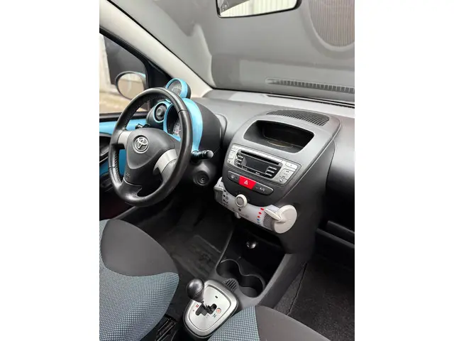 Toyota Aygo 1.0 VVT-i Dynamic Blue Automaat 2013 Benzine 20
