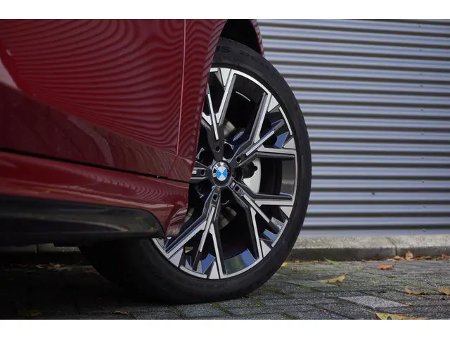 BMW 1 Serie 120 2025 Benzine 22