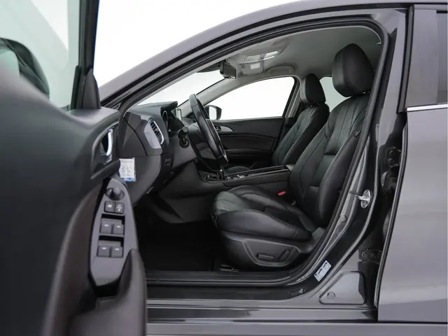 Mazda 3 2.0 SkyActiv-G 120 GT-M 2018 Benzine 8