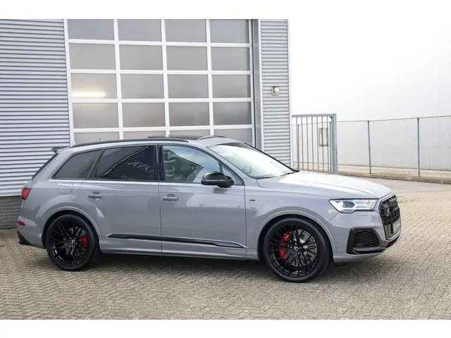 Audi Q7 55 TFSI e quattro S-Line 2022 Hybride Benzine 22