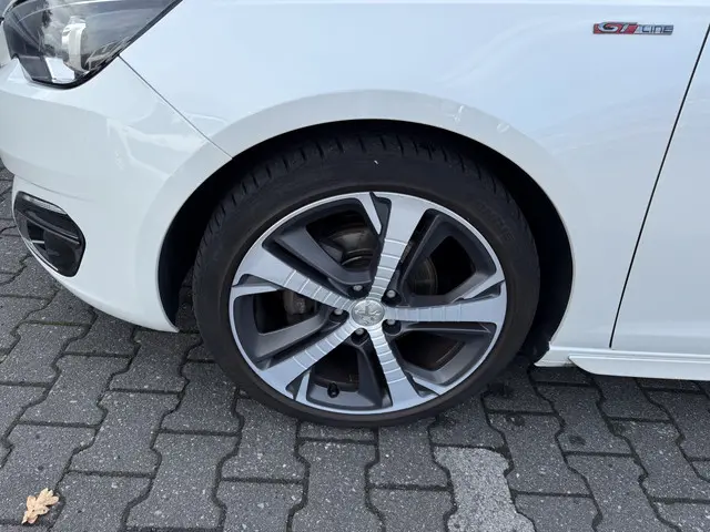 Peugeot 308 SW 1.2 PureTech GT-line 2015 Benzine 28