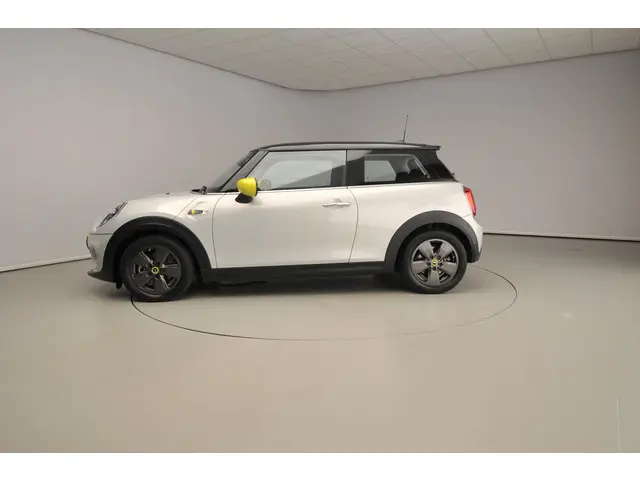 MINI Electric 3-deurs Cooper SE 2020 Elektrisch 2