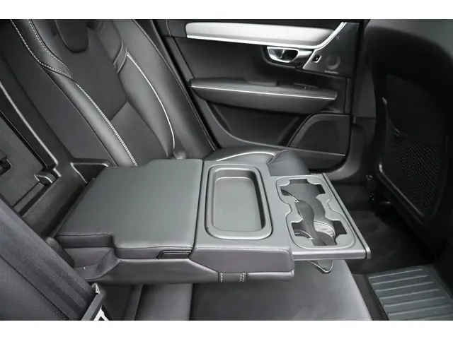 Volvo V90 2.0 T8 AWD R-Design 2021 Hybride Benzine 43