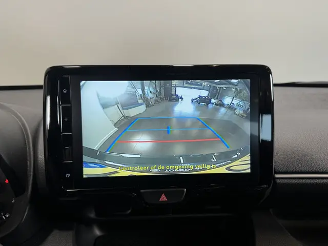 Toyota Yaris 1.5 Hybrid 115 Active 2025 Hybride Benzine 12