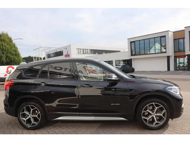 BMW X1 xDrive20i HIGH EXECUTIVE 2017 Benzine 15