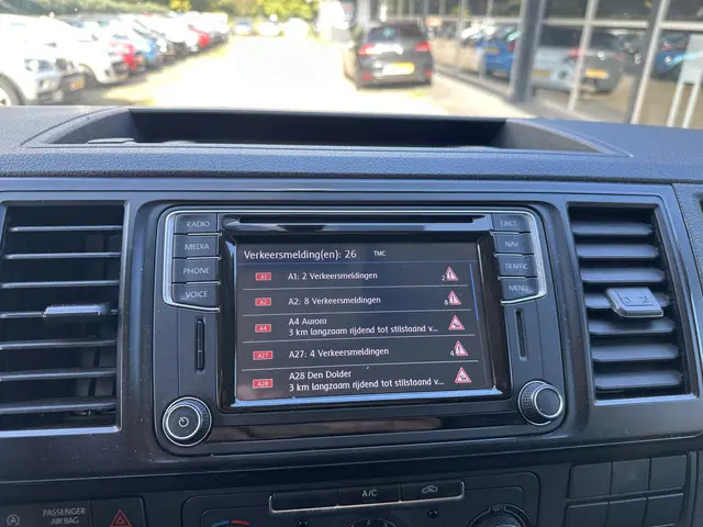 Volkswagen Transporter buscamper 2016 Diesel 21