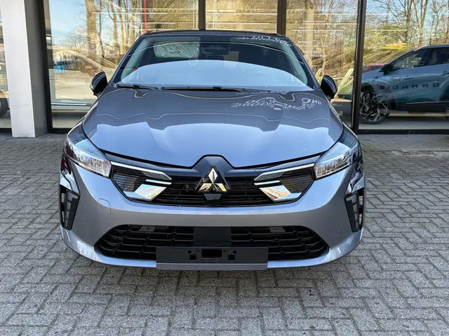 Mitsubishi Colt 1.6 HEV Intense 2026 Hybride Benzine 8