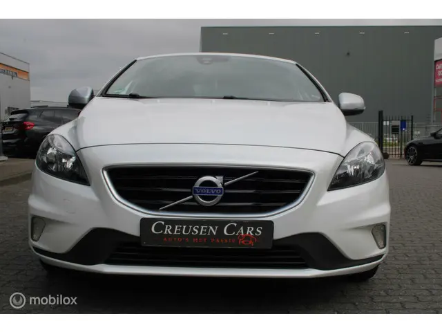 Volvo V40 2.0 T2 R-Design/Navi/Tel/Pdc/Trekhaak/ 2015 Benzine 11