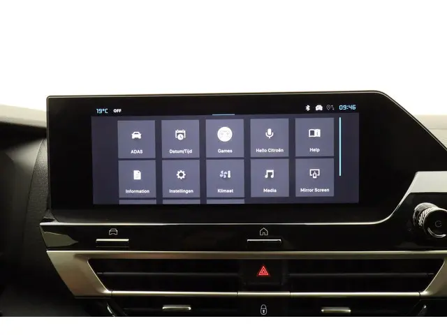 Citroën C4 1.2 Hybrid 145pk Collection 2025 Benzine 25