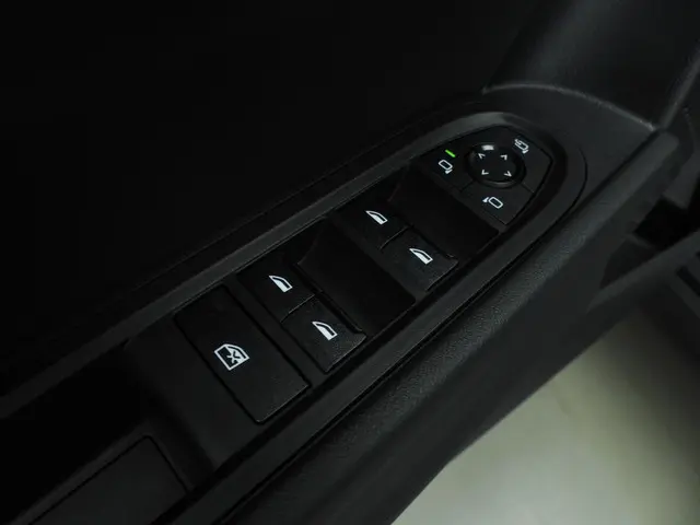 MINI 5-Deurs Cooper C 2025 Benzine 18