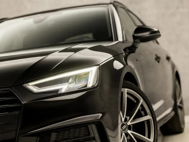 Audi A4 Avant 2.0 TDI S-Line Sport 2017 Diesel 16