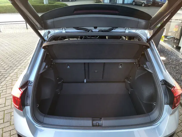 Volkswagen T-Roc 1.5 TSI Life Edition 2025 Benzine 8