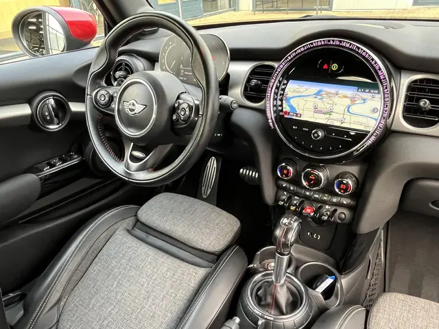 MINI Cooper Cabrio 2.0 John Works Chili 2017 Benzine 66