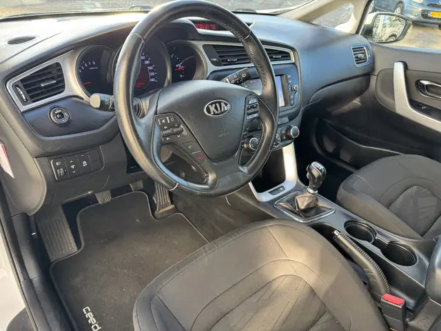 Kia cee'd 1.0 T-GDi Navigator 2017 Benzine 19