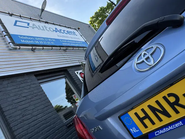 Toyota Yaris 1.3 VVT-i Aspiration 2016 Benzine 10