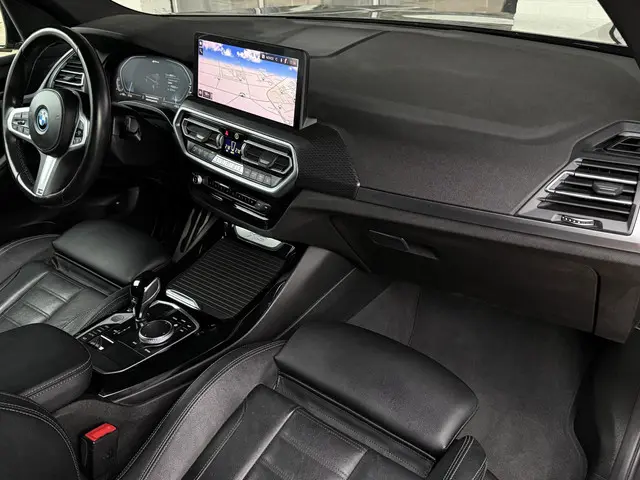 BMW X3 xDrive30e 2022 Hybride Benzine 7