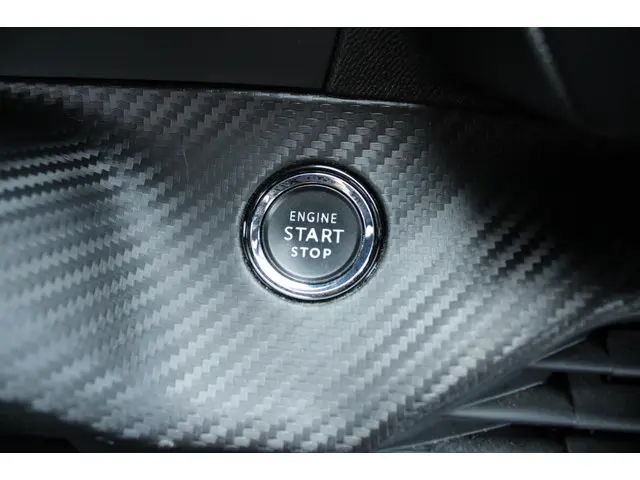 Peugeot 2008 1.2 PureTech GT-Line 2020 Benzine 30