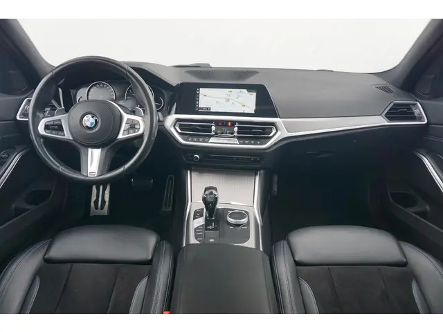BMW 3 Serie 320i 2019 Benzine 7