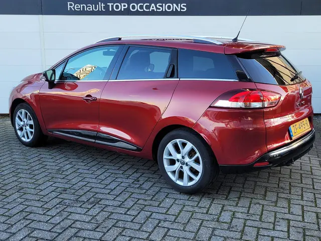Renault Clio Estate 0.9 TCe Limited 2019 Benzine 6